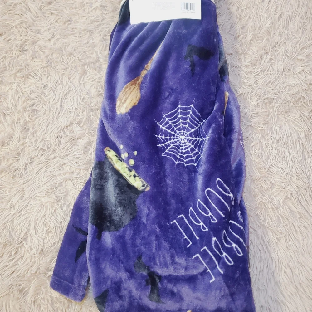 NEW Rae Dunn Halloween Witch Bubble Bubble Toil Trouble Plush Throw Blanket Bats - Picture 2 of 4